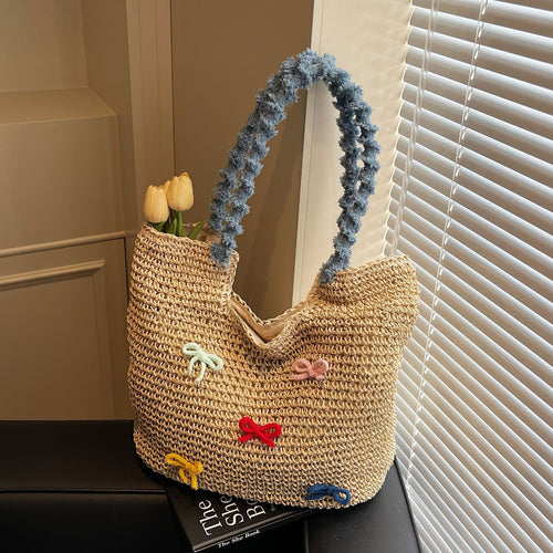 Damen Strandtasche aus handgewebtem Naturmaterial mit gestreiften Griffen Nord Taschen