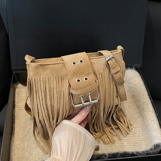 Damen Umhängetasche mit geflochtenem Fransen-Design und verstellbarem Schulterriemen Nord Taschen