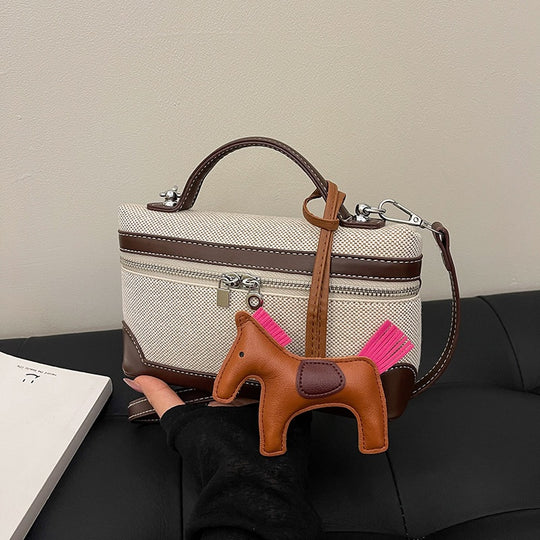 Damen elegante Handtasche mit einzigartigem tierischen Anhänger Nord Taschen