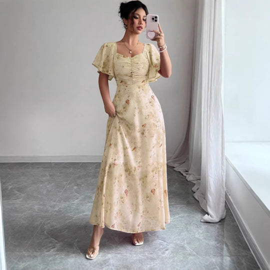 Damen Maxikleid mit fließendem Schnitt und romantischem Blumenmuster