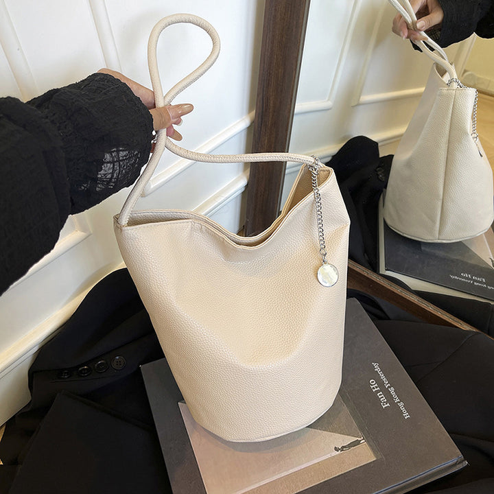 Damen Hobo-Tasche mit schickem Design und praktischen Details Nord Taschen
