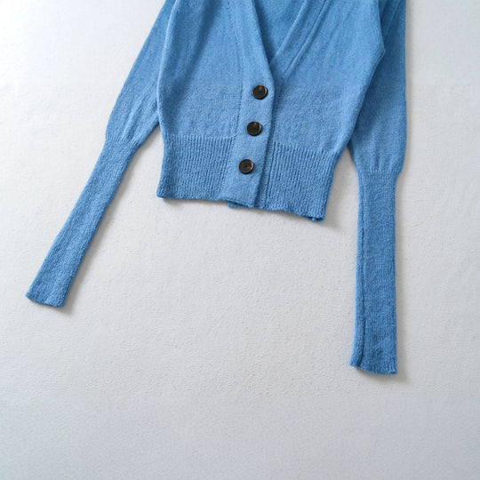 Damen Cropped-Taillierte Strickjacke mit Schalkragen und großen Zierknöpfen Nord Taschen