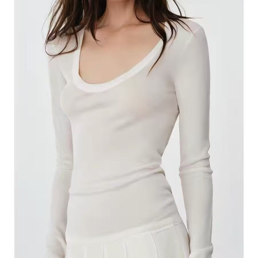 Damen Feinstrick-Pullover mit tiefem U-Ausschnitt und schmaler Silhouette Nord Taschen