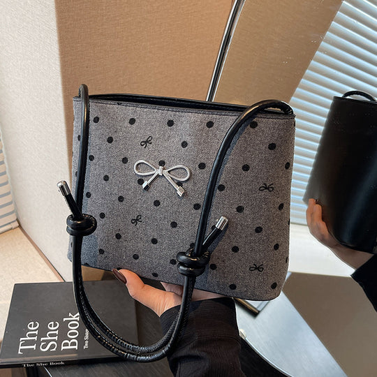 Damen Umhängetasche mit eleganten Punkten und verstellbarem Kordelzug Nord Taschen