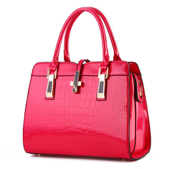 Damen Handtasche mit luxuriösem Krokodilleder-Look und goldenen Akzenten Nord Taschen