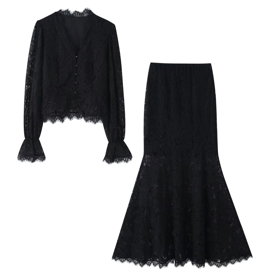 Damen 20+ zweiteiliges Spitzen‑Set: taillierte Bluse mit Volantärmeln und ausgestelltem Mermaid‑Midirock Nord Taschen