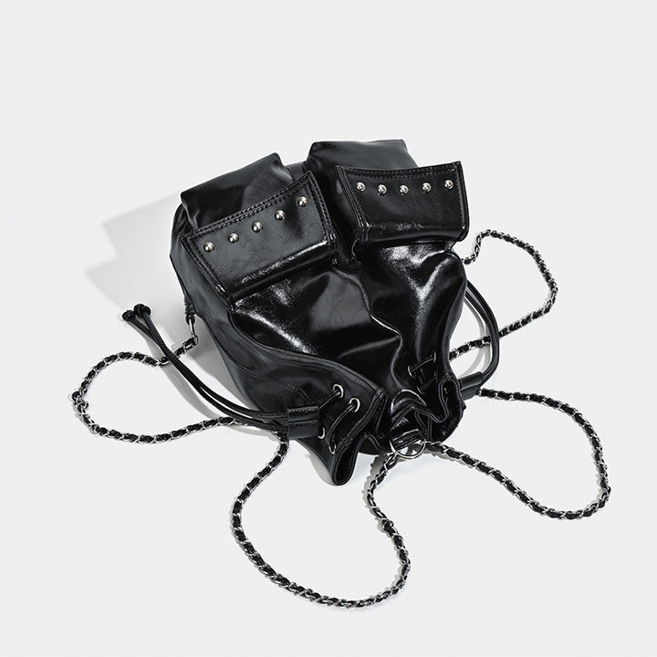 Damen Hobo-Tasche mit modernem Kordelzug und eleganten Metallakzenten Nord Taschen
