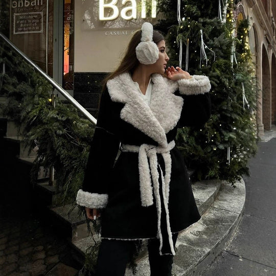Damen Kurzer Oversized Wintermantel mit Teddy-Futter und Taillengürtel Nord Taschen