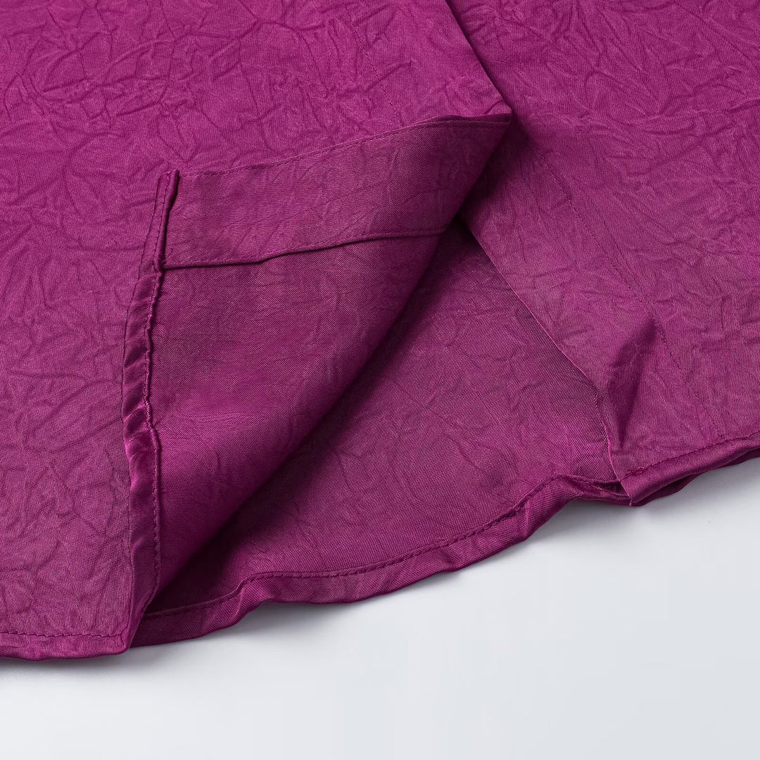 Damen Schimmernde Bluse mit verziertem Schmuckkragen und gerafften Ballonärmeln Nord Taschen