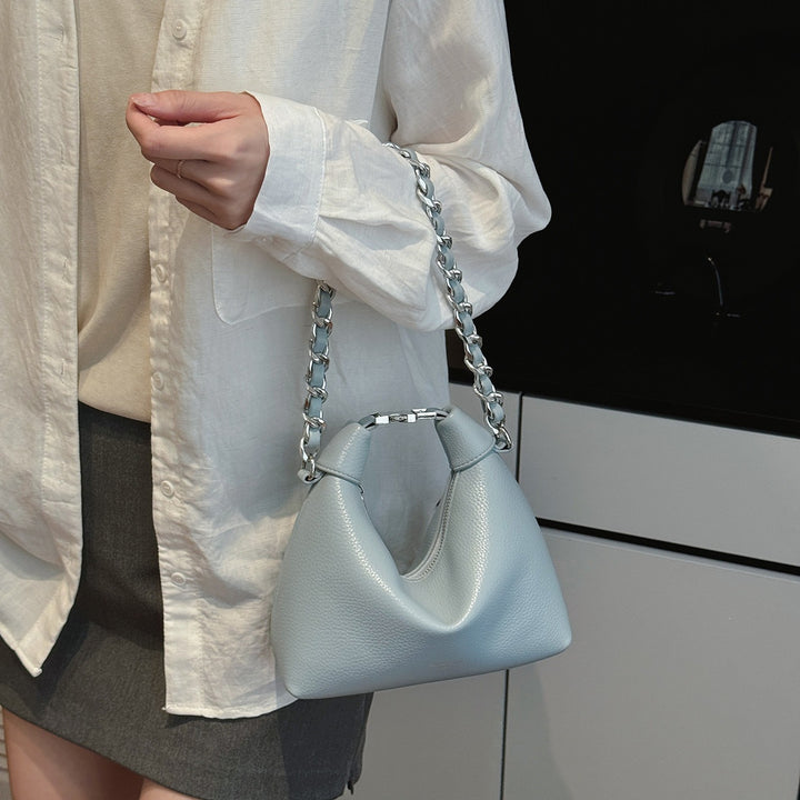 Damen Hobo-Tasche mit schimmernder Oberfläche und trendigem Kettenakzent Nord Taschen