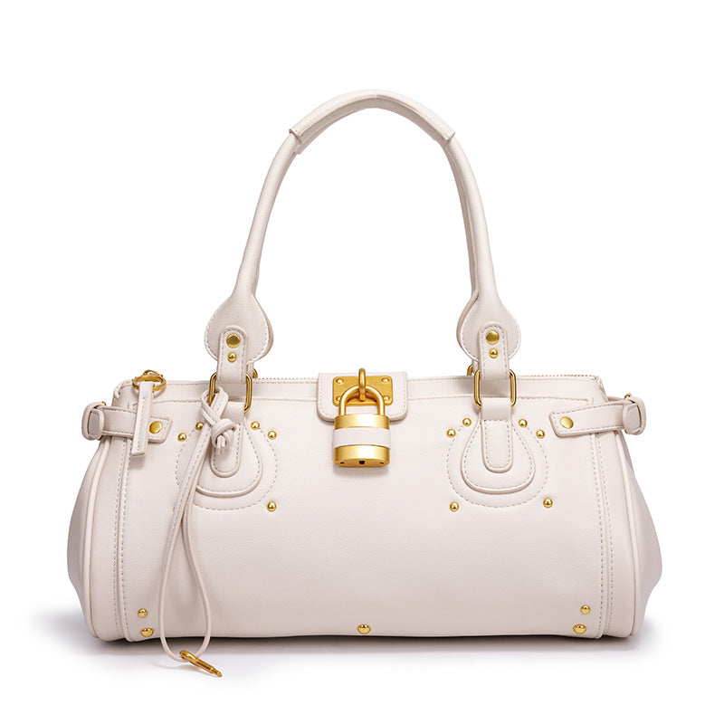 Damen Handtasche mit hochwertigem Leder und goldenen Akzenten Nord Taschen