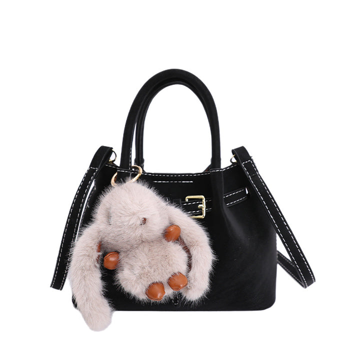 Damen modische Handtasche mit kuscheligem Anhänger Nord Taschen