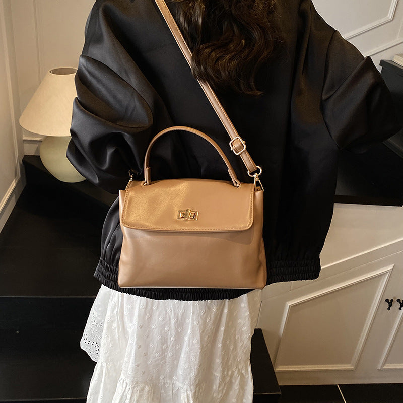 Damen Handtasche mit elegantem Klappenverschluss und hochwertigem Kunstleder Nord Taschen