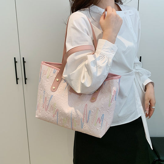 Damen Tragetasche mit modernem grafischen Design Nord Taschen