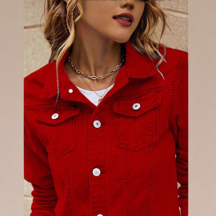 Damen taillierte kurze Jeansjacke im Trucker‑Stil mit Pattentaschen Nord Taschen