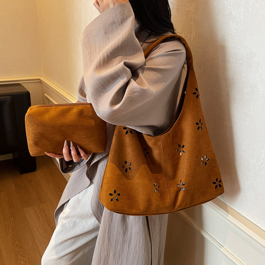 Damen Hobo-Tasche mit floralem Akzent und praktischem Mini-Portemonnaie Nord Taschen