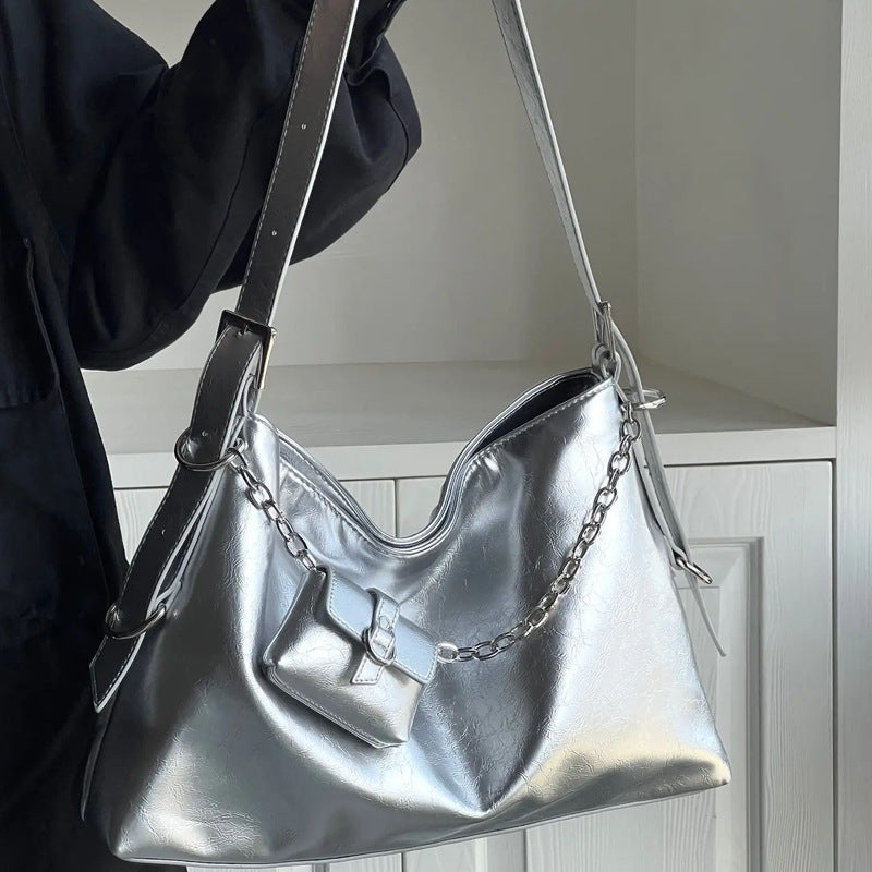 Damen elegante Schultertasche mit modischem Kettengriff Nord Taschen