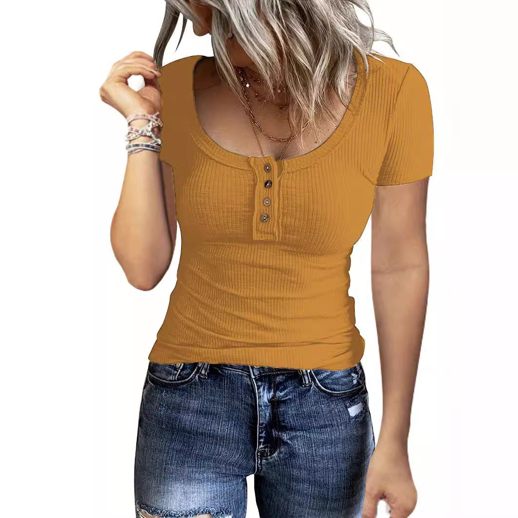 Damen Kurzes T-Shirt mit Knopfdetails und Rippstruktur