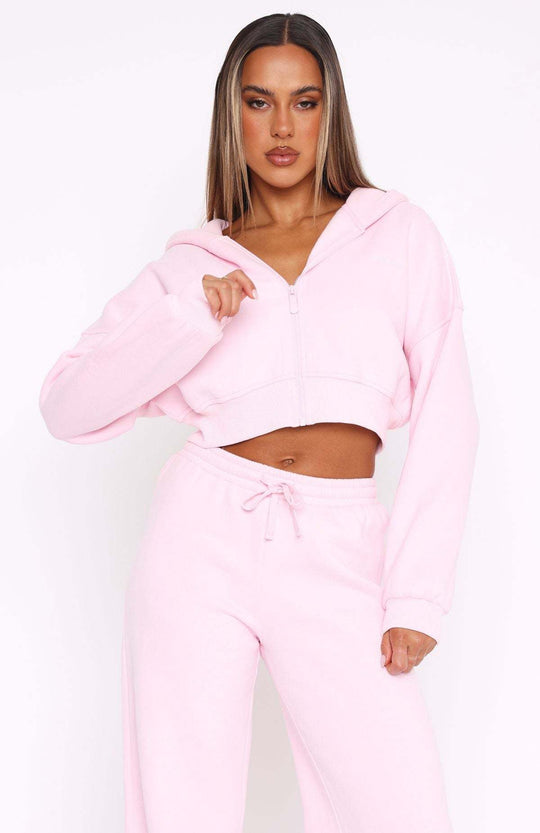 Damen moderner Cropped Hoodie und weite Jogginghose Set Nord Taschen