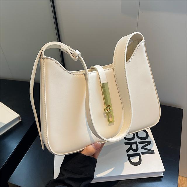 Damen Designer Umhängetasche mit elegantem Kettenakzent Nord Taschen