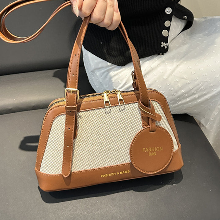 Damen Umhängetasche mit strukturiertem Gewebe und elegantem Detail Nord Taschen
