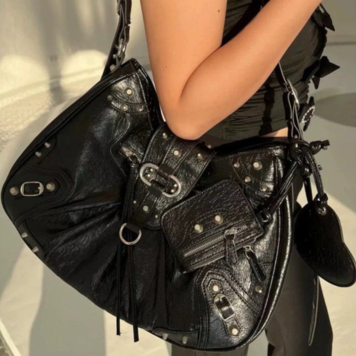 Damen Hobo-Tasche mit dekorativen Nieten und bequemen Trageoptionen Nord Taschen