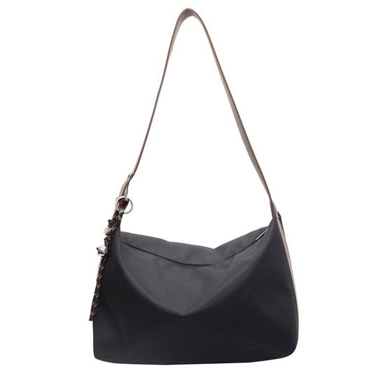 Damen elegante Hobo-Tasche mit weichem Leder und trendigem Detail Nord Taschen