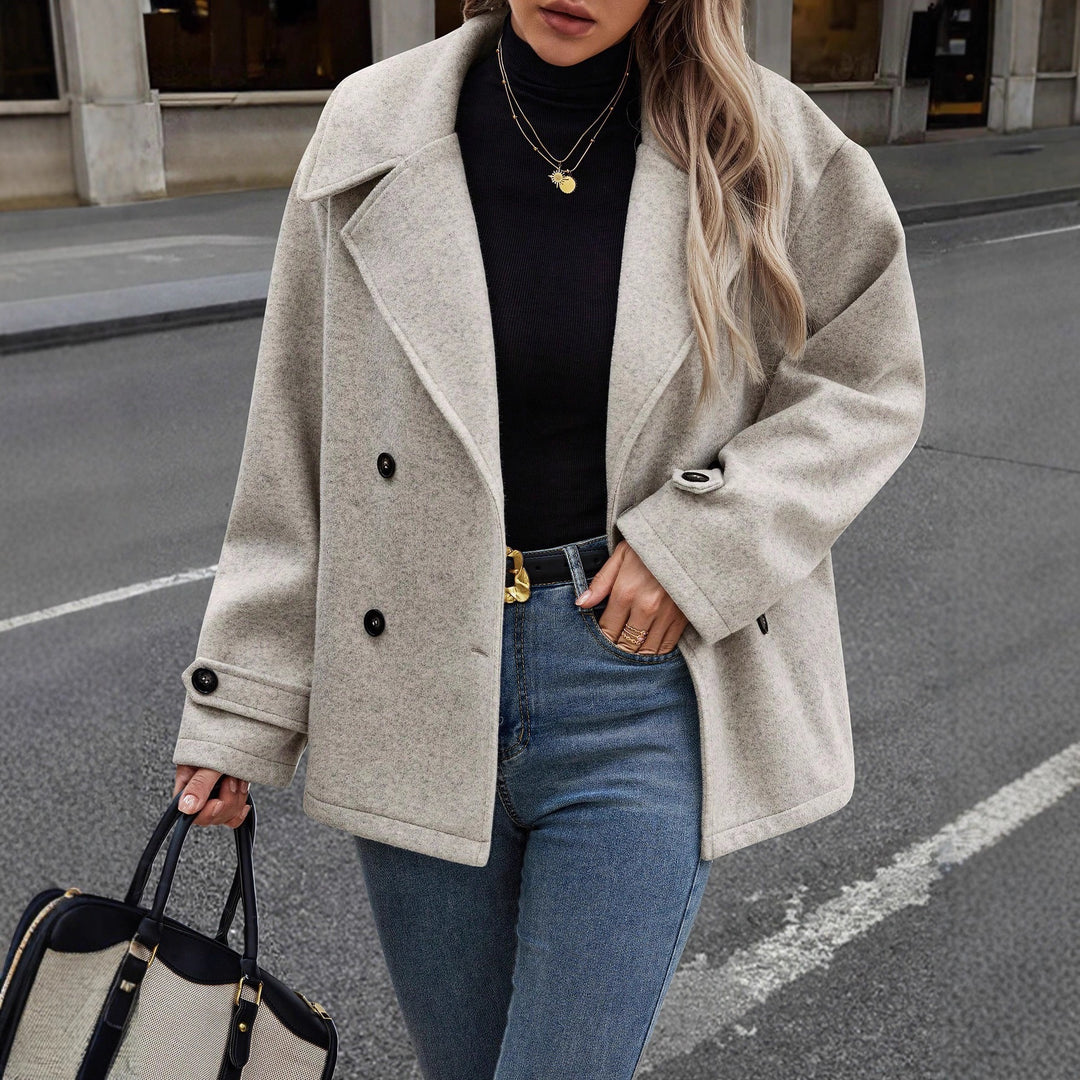 Damen Kurzer Wollmantel mit Oversized-Schnitt und Reverskragen Nord Taschen
