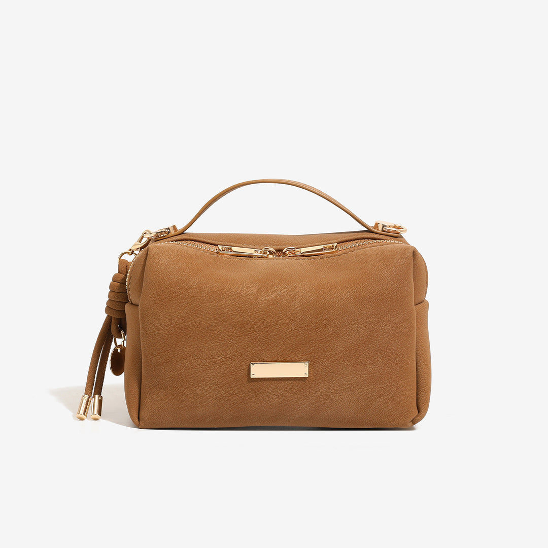 Damen Kosmetiktasche mit elegantem Design und goldenen Akzenten Nord Taschen