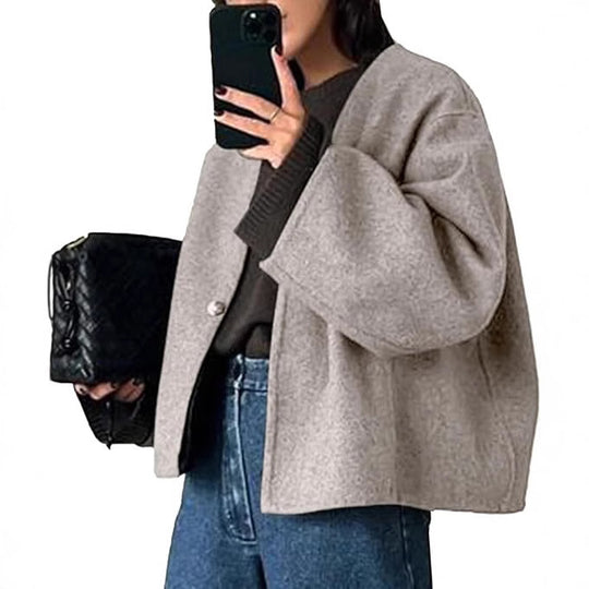 Damen Kurz geschnittene Oversize Wolljacke mit kastigem Schnitt und Ein-Knopf-Verschluss Nord Taschen