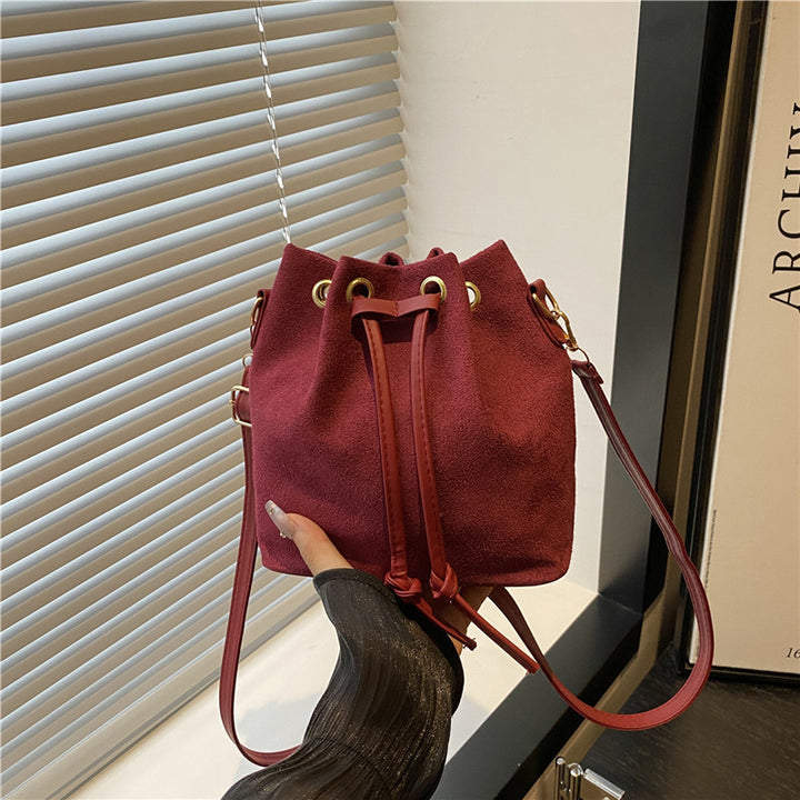 Damen Hobo-Tasche aus weichem Wildleder mit verstellbarem Kordelzug Nord Taschen