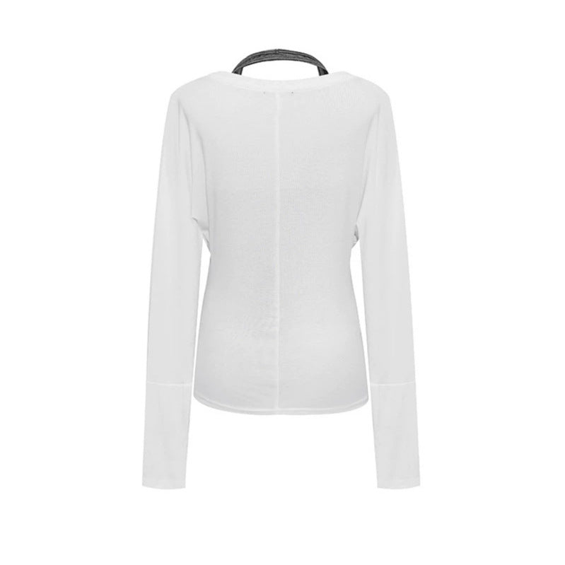 Damen Lagen-Langarmshirt mit tiefem V-Ausschnitt, Neckholder-Innenlayer und seitlichem Script-Print Nord Taschen