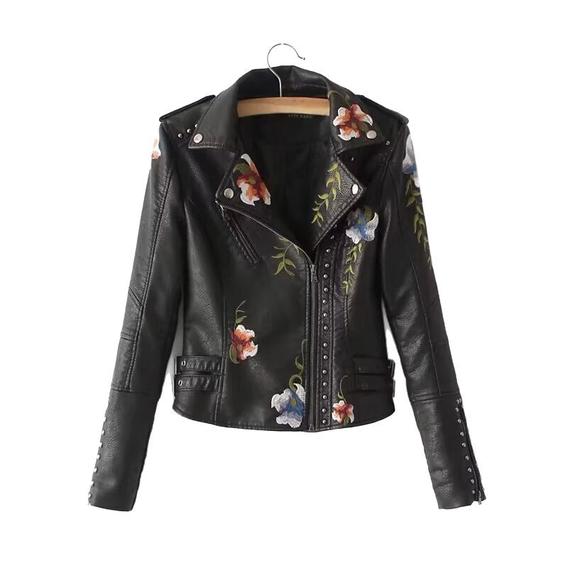 Damen Kurz‑Bikerjacke aus veganer Lederoptik mit bestickten Blumenapplikationen und Nieten Nord Taschen