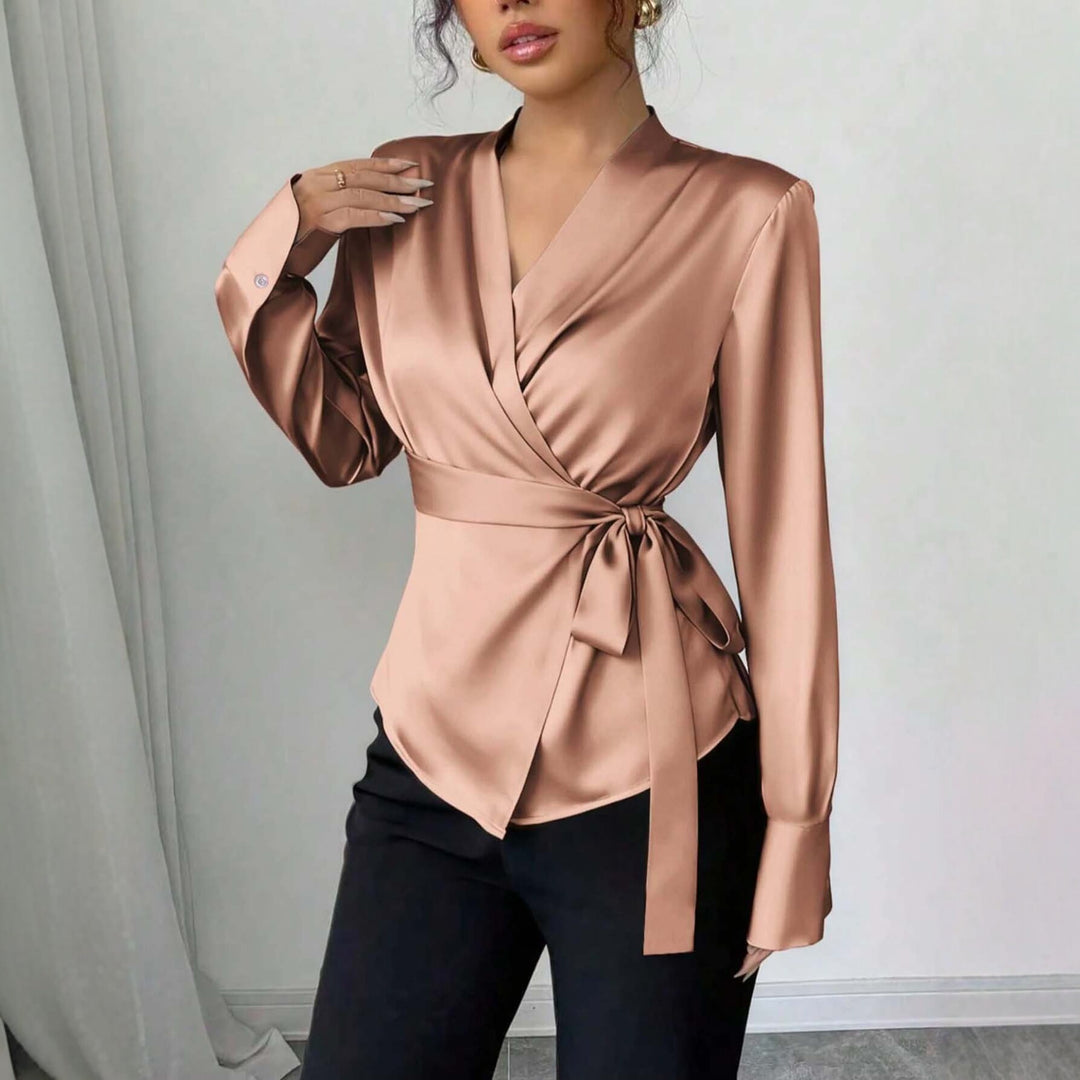 Damen Satin-Wickelbluse mit V-Ausschnitt, Taillengürtel und schmalem Manschettenärmel Nord Taschen