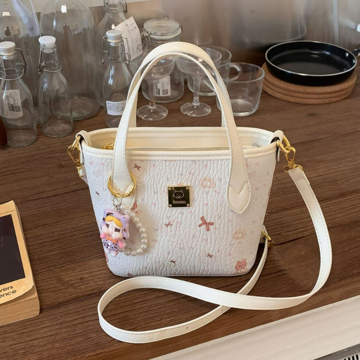 Damen kreative Handtasche mit verspieltem Anhänger Nord Taschen