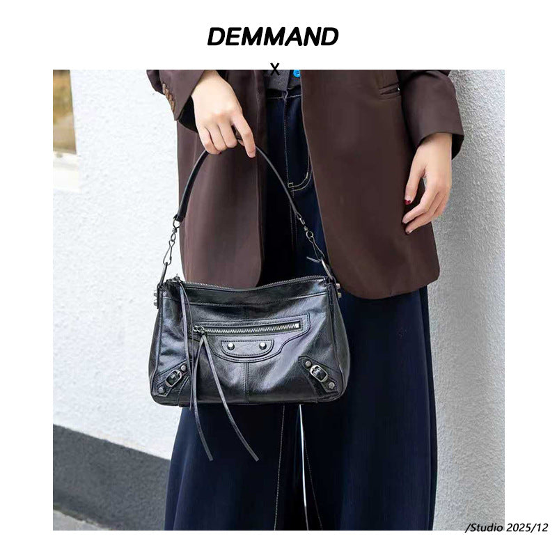 Damen hochwertige Wildlederhandtasche mit raffinierten Fransen Nord Taschen