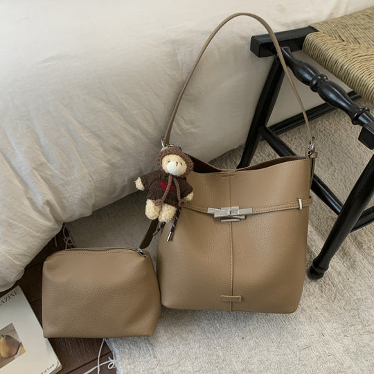 Damen Hobo-Tasche mit elegantem Kettenverschluss und praktischem Innenorganizer Nord Taschen