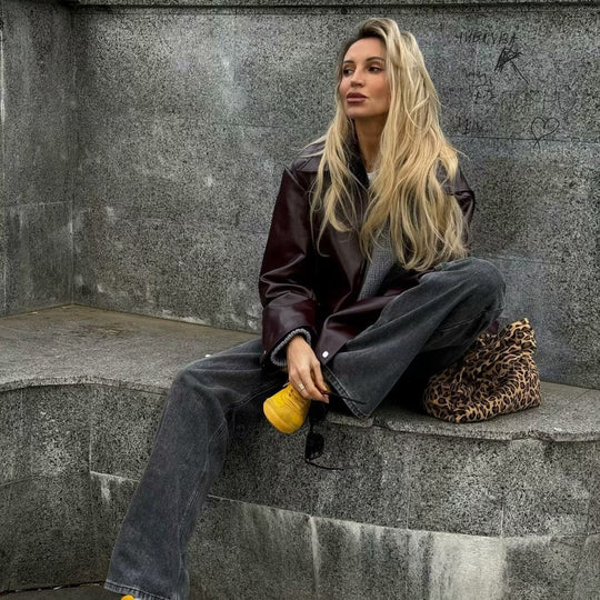 Damen 500+ leichte oversize Kunstleder‑Blousonjacke mit Hemdkragen, Reißverschluss und elastischem Saum Nord Taschen