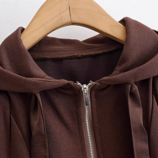 Damen Cropped Kapuzenjacke mit Reißverschluss, übergroßen Ärmeln und breitem Rippbund Nord Taschen