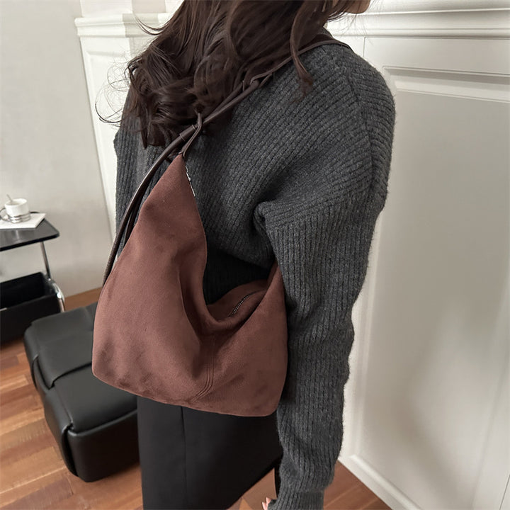 Damen Umhängetasche aus hochwertigem Wildleder mit elegantem Reißverschluss Nord Taschen