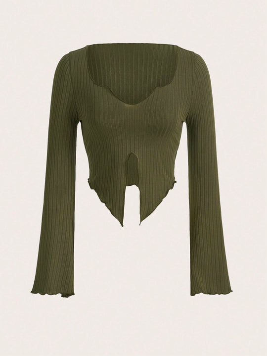 Damen fein geripptes Cropped-Longsleeve mit asymmetrischem Wellensaum und Cut-Out Nord Taschen
