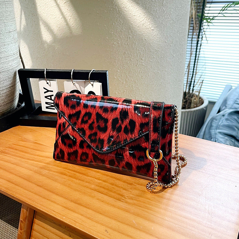Damen elegante Clutch mit Leopard-Design Nord Taschen