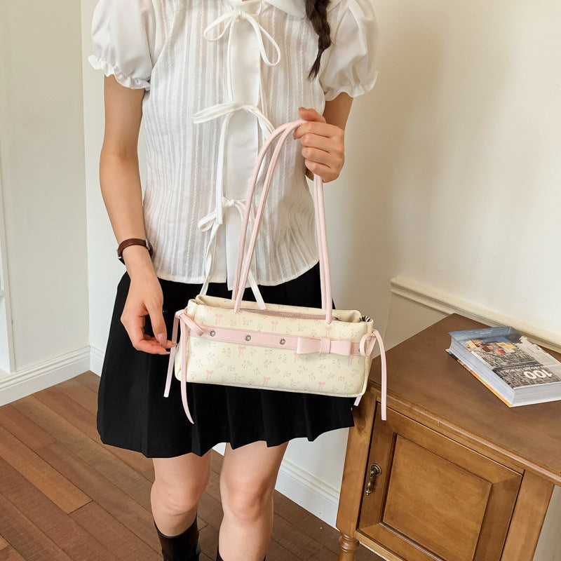 Damen Umhängetasche mit elegantem Fransen-Design Nord Taschen