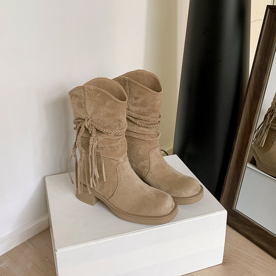 Damen Wadenhohe Veloursleder-Stiefel mit geflochtenem Quastenriemen Nord Taschen