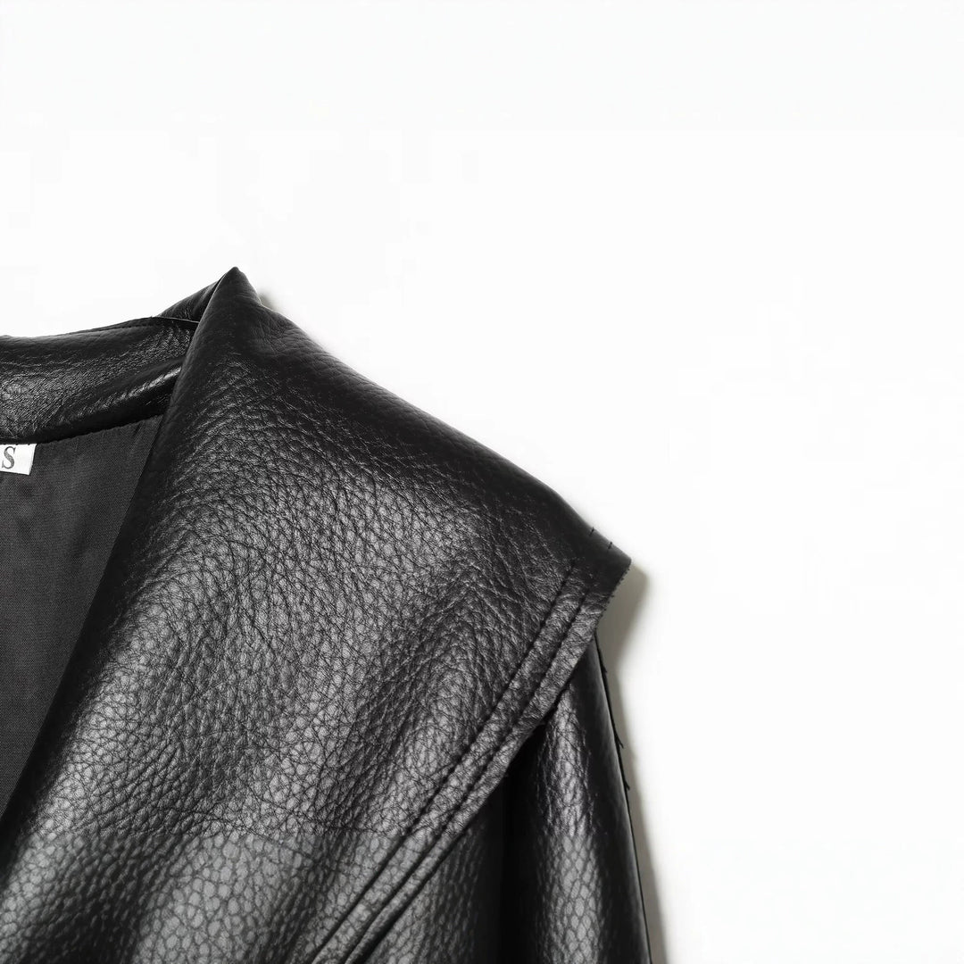 Damen Kurzjacke in Lederoptik mit großem Schalkragen, Wickelgürtel und strukturierter Oberfläche Nord Taschen