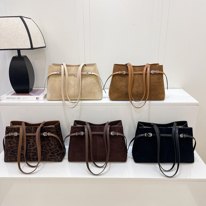 Damen elegante Handtasche mit luxuriösem Wildleder-Look Nord Taschen