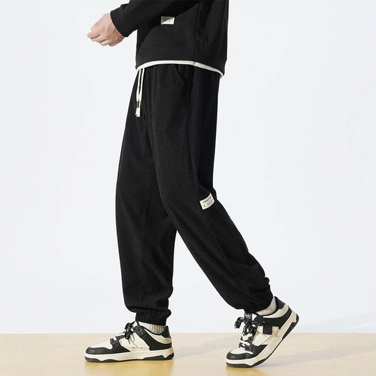 Herren Relaxed-Fit Cord-Jogginghose mit Tunnelzug, elastischen Knöchelbündchen & Cargo-Detail Nord Taschen