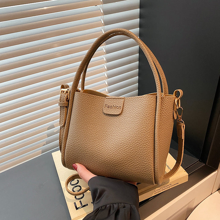 Damen Handtasche mit strukturiertem Kunstleder und elegantem Innenfach Nord Taschen