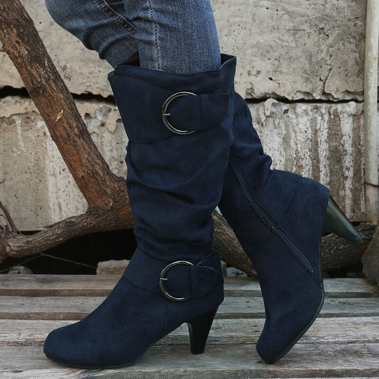 Damen Stiefel mit weichem Kunstvelours, Schlupf-Schaft und Zierschnallen Nord Taschen