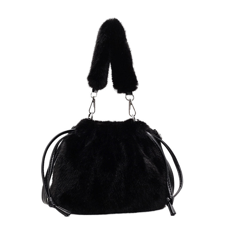 Damen Plüschhängetasche mit elegantem Design Nord Taschen